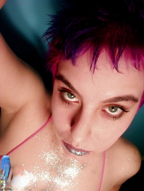 Sexy girl Babybird sports a touch of glitter while freeing her nice tits 83697708