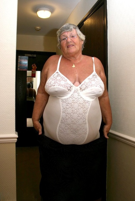 Obese old woman Grandma Libby sucks on a dildo after it was in her pussy 49999069