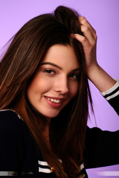 Beautiful teen Beau D strikes great solo poses while completely naked 23168754