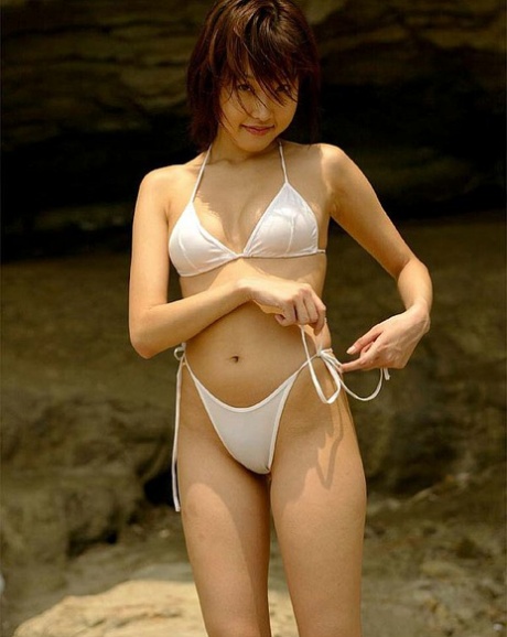 Asian G String Porn Pics & Naked Photos - SexyGirlsPics.com