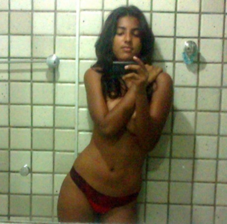 Indian Girl Nude Selfies - Solo Shower Selfies Porn Pics & Naked Photos - SexyGirlsPics.com