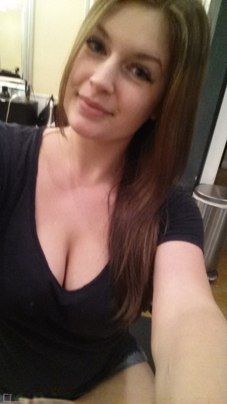 Plump amateur Danielle takes topless and clothed selfies around the house 18469946