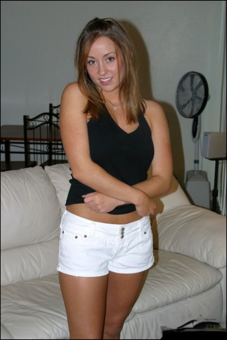 Young amateur Mandy models a skimpy bikini during solo action 39181015