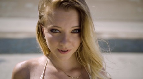 Thin teen Riley Star douses herself with water before wild interracial fucking 74802307
