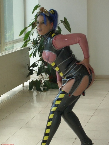 Latex Cosplay Porn Gallery - Latex Cosplay Porn Pics & Naked Photos - SexyGirlsPics.com