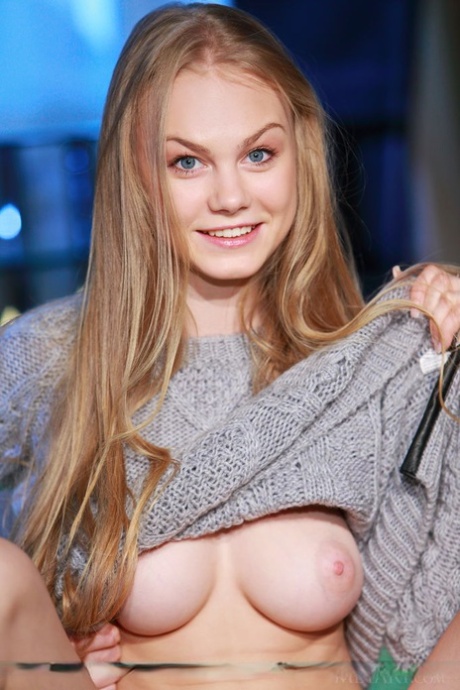Ukranian Blonde Teen - Ukrainian Blonde Porn Pics & Naked Photos - SexyGirlsPics.com