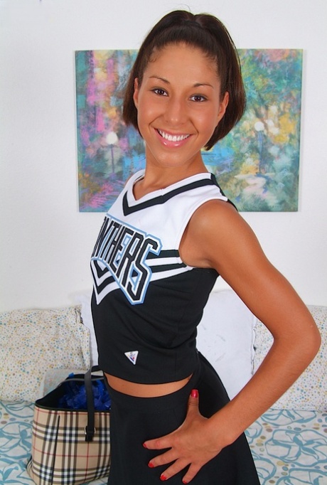 Teen Cheerleader Skinny - Latina Cheerleader Skinny Porn Pics & Naked Photos - SexyGirlsPics.com