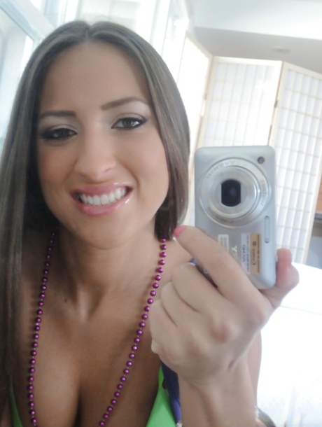 Tatted solo girl Lizz Tayler taking selfies in mirror while removing clothes 91617838