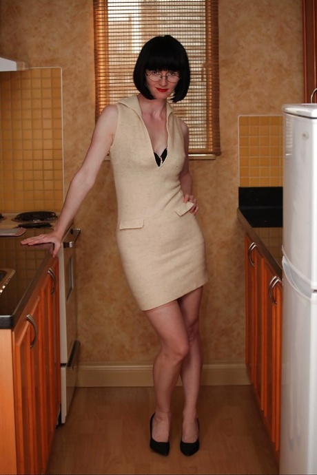 Slutty mature lady showing off her red panties and taking off her dress 36898754