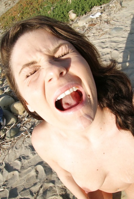 Frisky amateur Audrina Ashley gets shagged and facialized outdoor 99514588